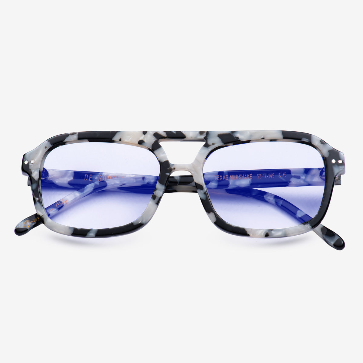 a close up of a pair of scissors